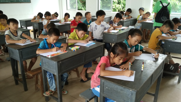 肩负责任,用心教授,微笑服务