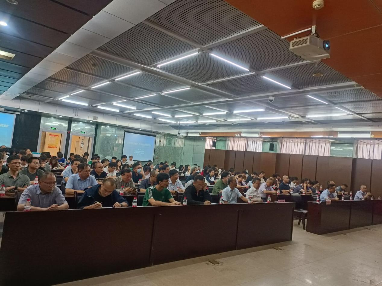 上海交通大学向导教授应邀到顶级在线体育平台进行学术交流